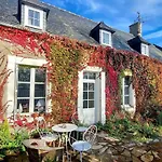 Ithaque Ferienhaus Longues-sur-Mer